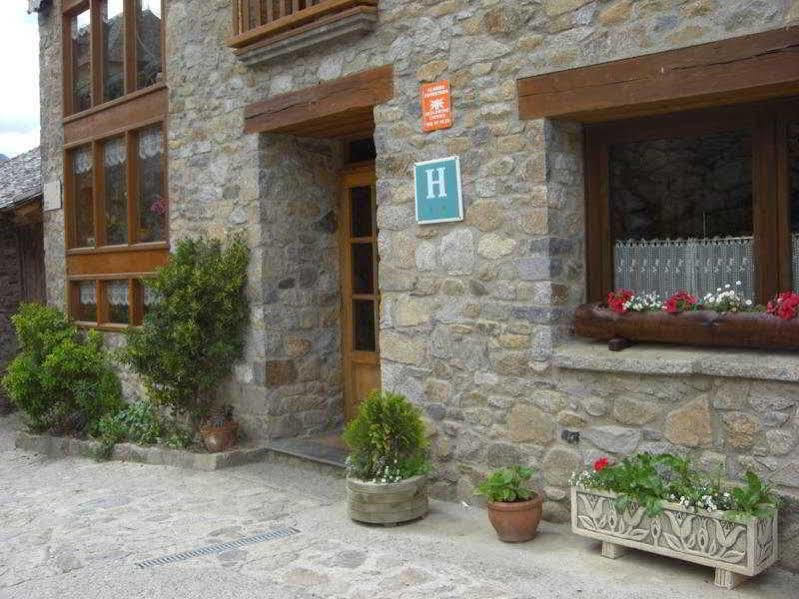 Hotel Lo Paller Valencia D'Aneu Exterior foto